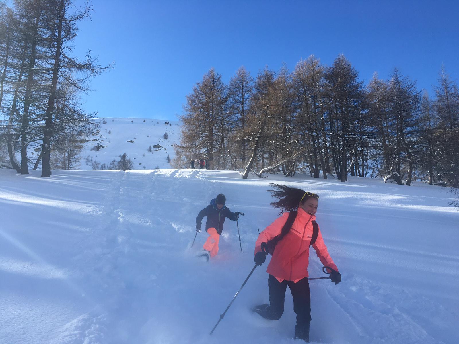 Week-end randonnée en raquettes à neige dans le Haut Var au départ d'Estenc dans un gîte de montagne